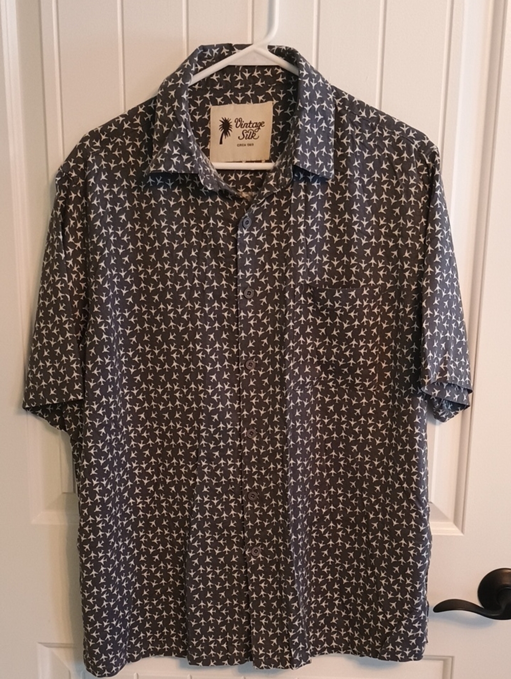 Men's Large Vintage Silk Circa 1969 Short Sleeve, Button Down Airplane Print